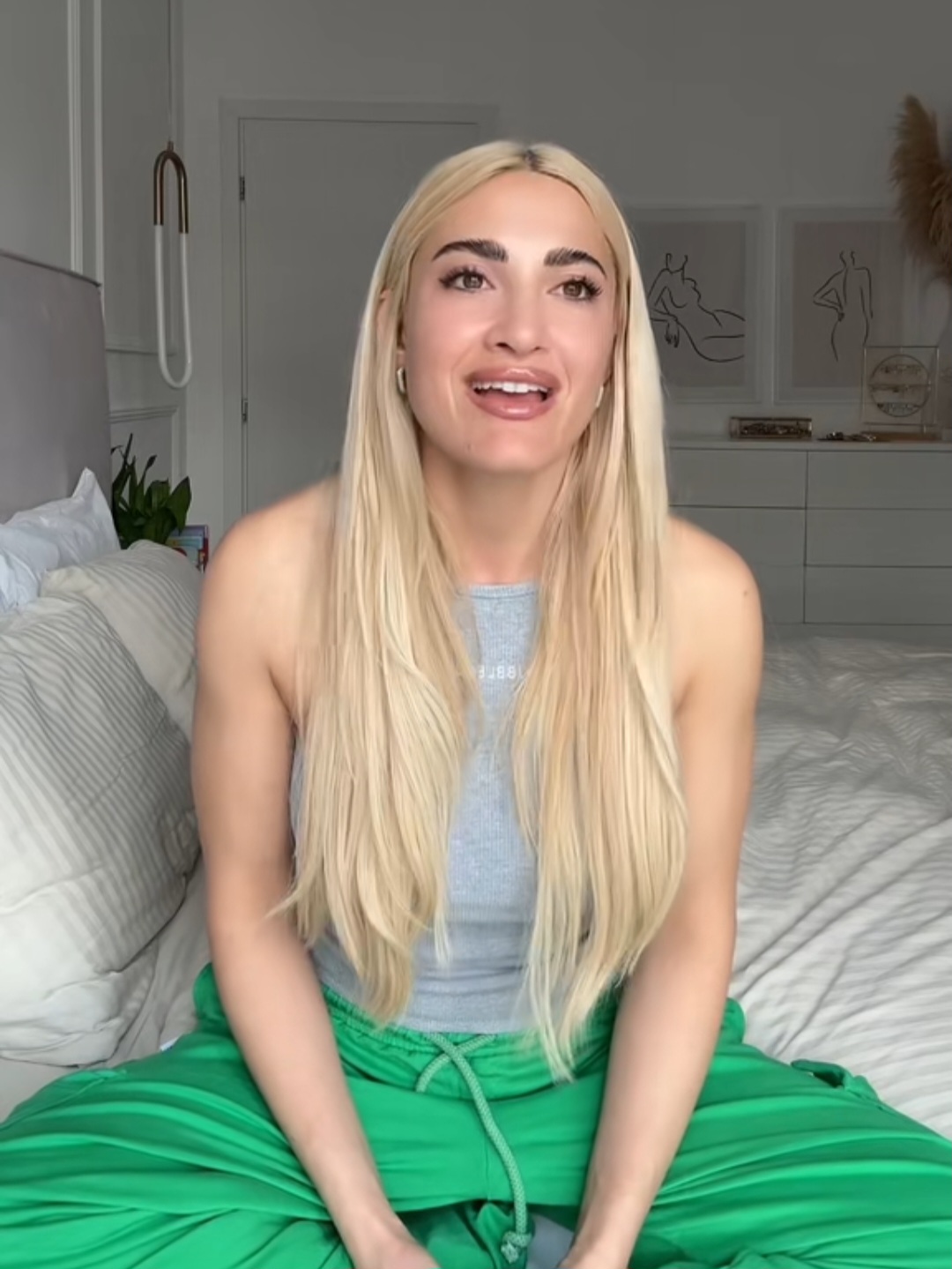 Η Ιωάννα Τούνη “απαντά” στη Χαρά Τσιώλη: «Το revenge porn δεν είναι ροζ βίντεο, είναι κακοποίηση».