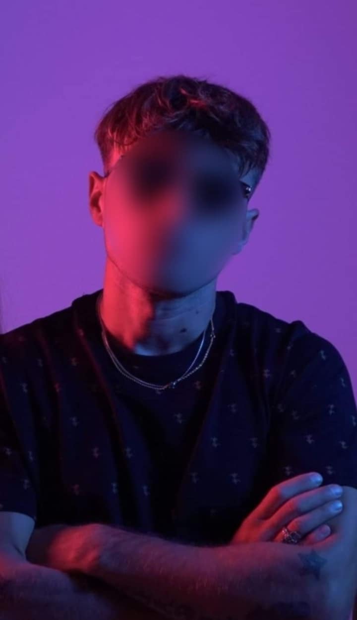 ΑΠΟΚΛΕΙΣΤΙΚΟ – Το Beat της Αδικίας: Ο ράπερ και η ιστορία που θα συγκλονίσει.