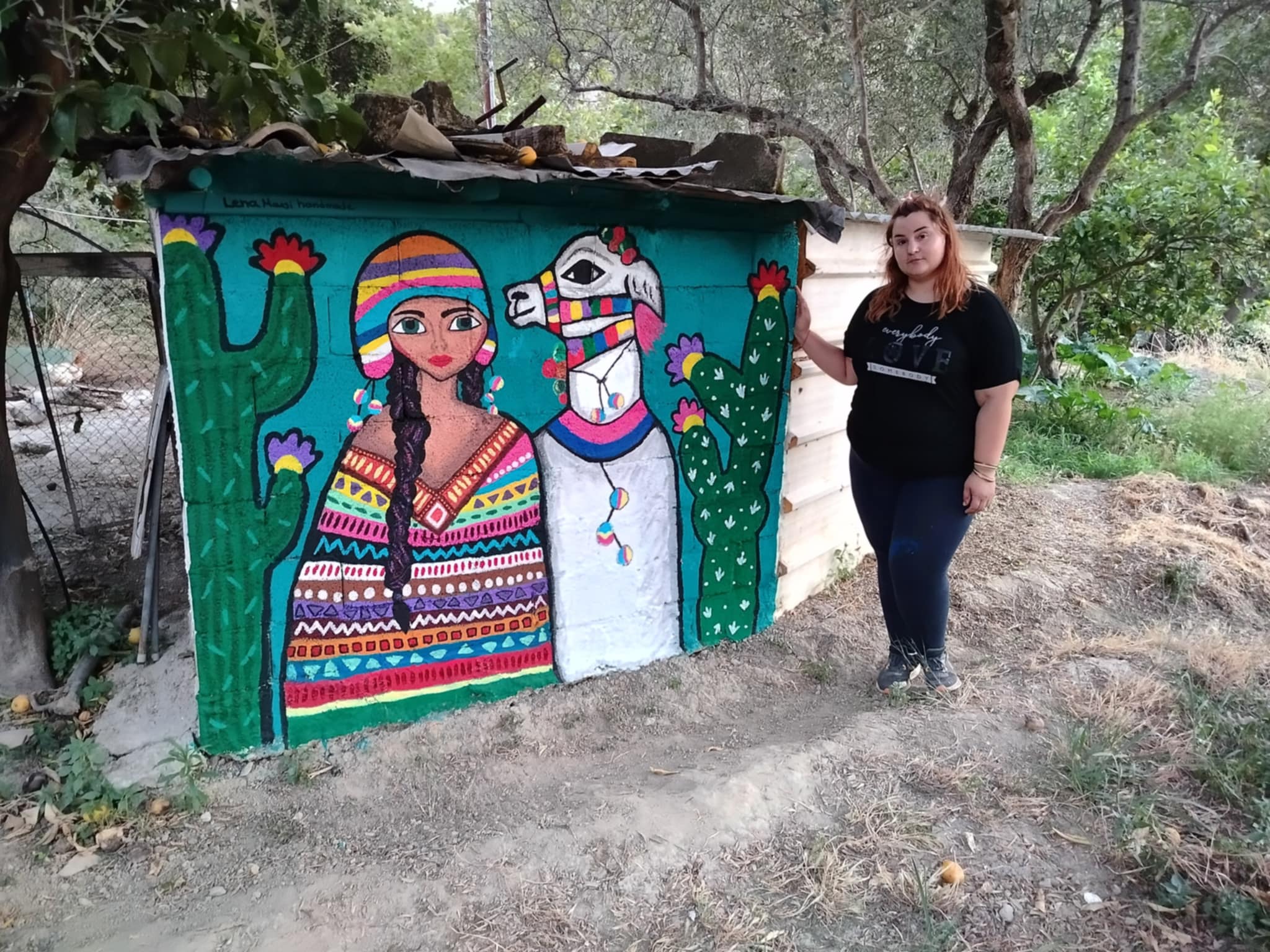 Ένα χωριό-καμβάς: Η Ελένη Μούση βάζει μια “πινελιά ζωής” σε κάθε τοίχο!