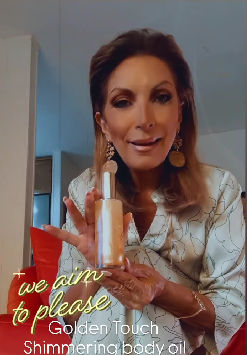 Έφτασε το νέο Body Shimmering Oil της Kally Valleni – Απόλυτη λάμψη, ενυδάτωση και άρωμα καλοκαιριού!