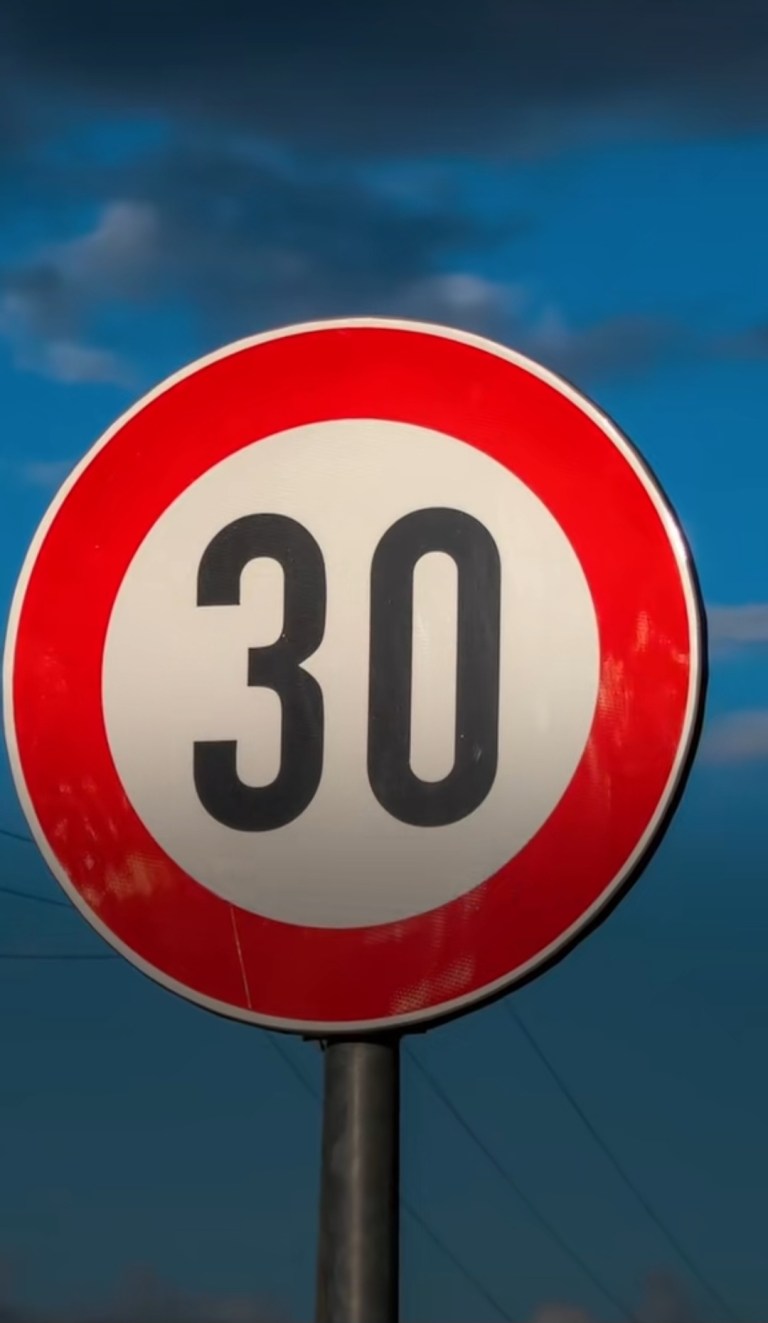 Έρχεται νέος ΚΟΚ: Σαρωτικές αλλαγές στα όρια ταχύτητας και στα πρόστιμα — Τι πρέπει να ξέρετε.