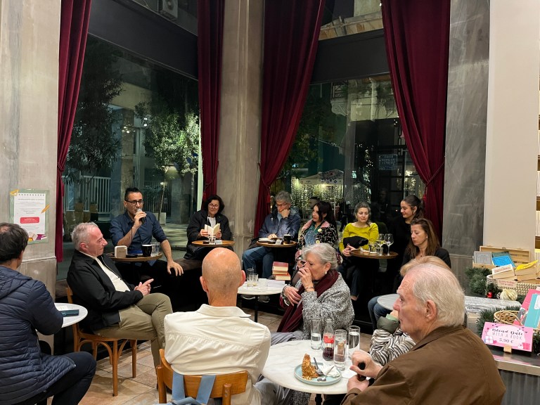 Μια μαγική βραδιά ποίησης: Η παρουσίαση της νέας συλλογής του Νεκτάριου Μπέση.